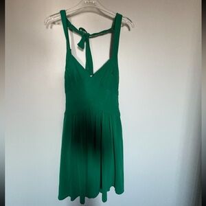 BCBG Max Azria Elegant Green Sleeveless Dress